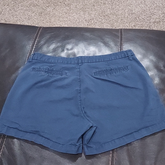 Comfortable shorts worn a lot. ❤ Washed in cold and hung up to dry. - Picture 2 of 3